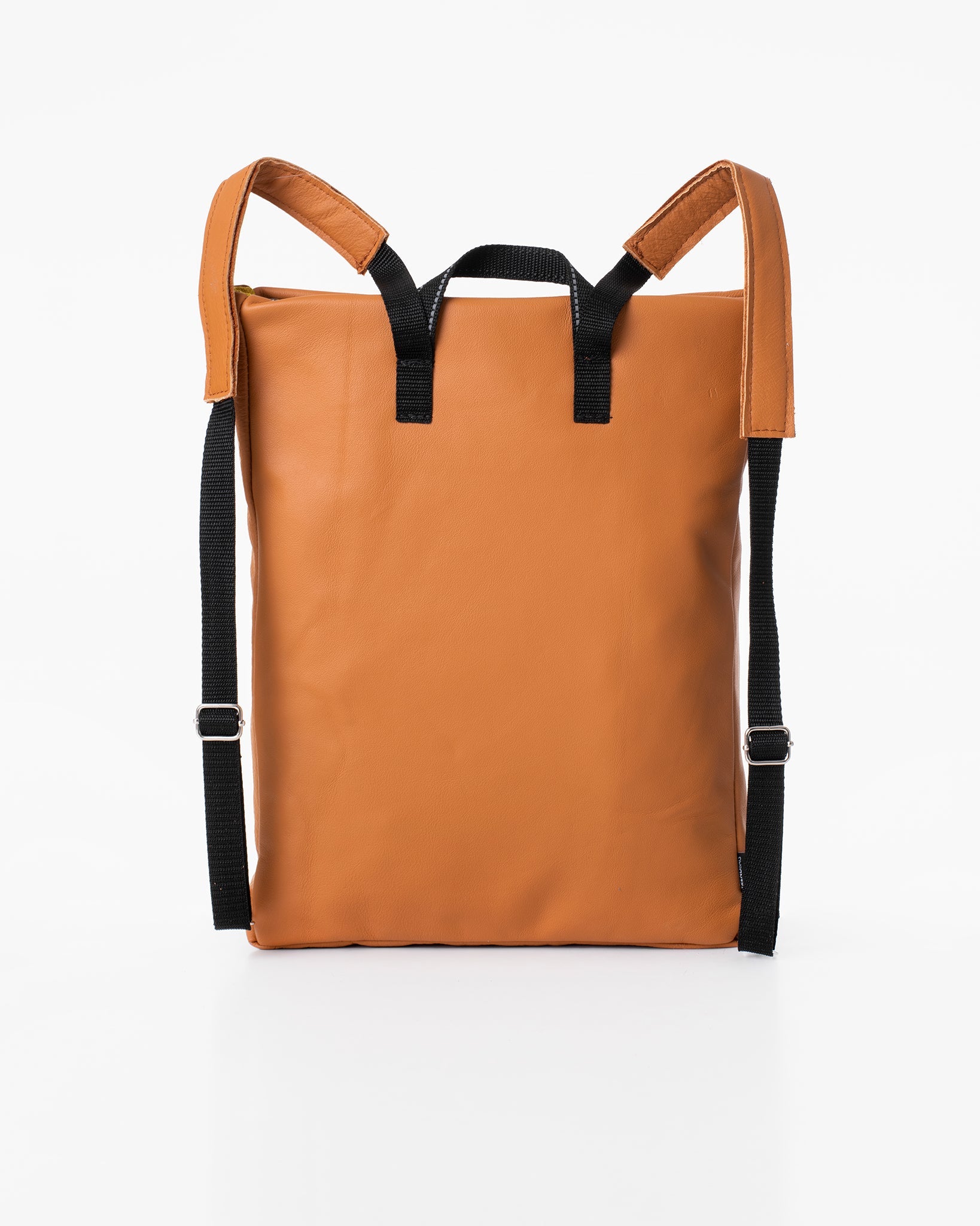 TRENDBAG BARBARA rankų darbo odinė kuprinė - Kalvadoso spalvos - luxu.lt